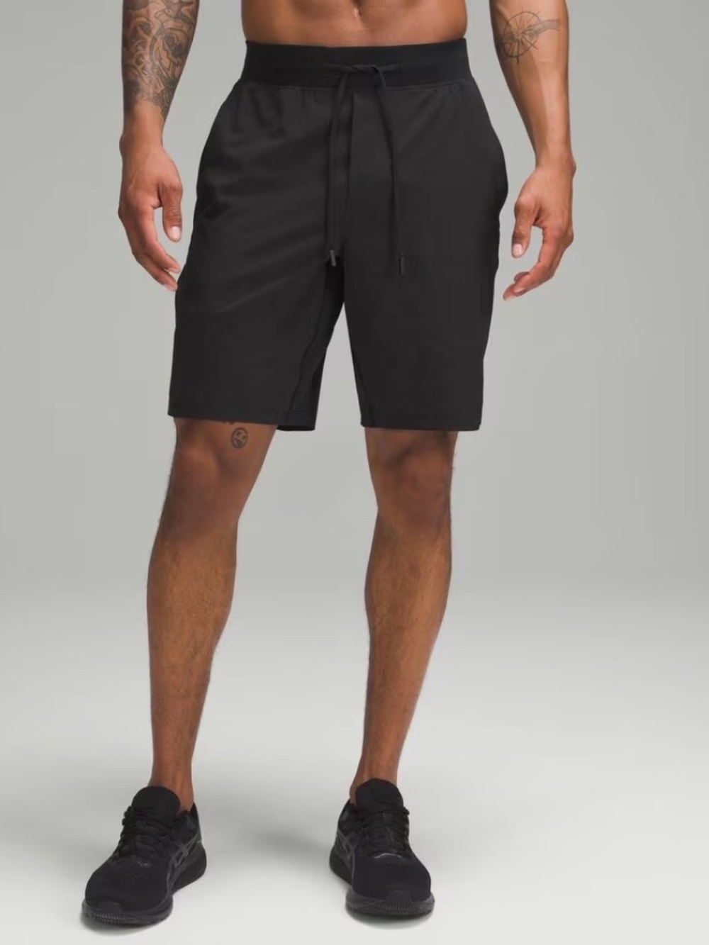 lululemon Black T.H.E. Linerless Short 9" "Barry's Vancouver" - Picture 4 of 4